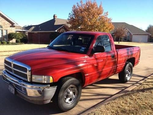 Nice truck: 2001 dodge ram 1500, v-6