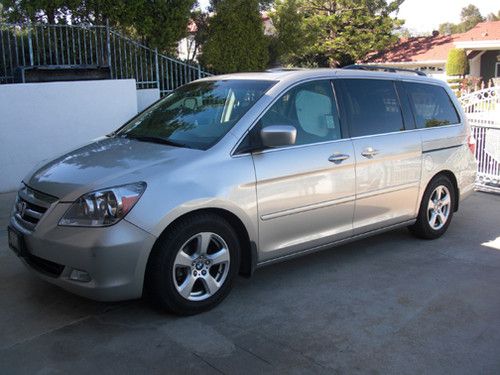 Honda odyssey touring edition loaded with navigation and many options no reserve