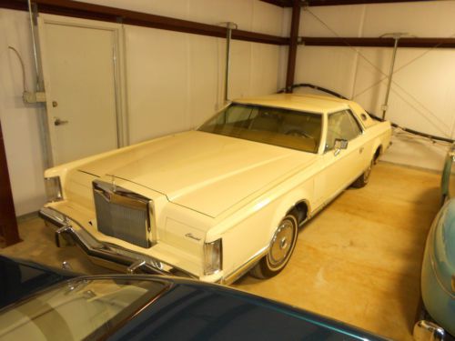 1977 lincoln mark v 2 door hardtop coupe