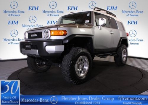 2010 toyota fj cruiser, one owner, low miles, off road pkg, premium wheels!