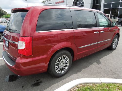 2014 chrysler town & country touring-l