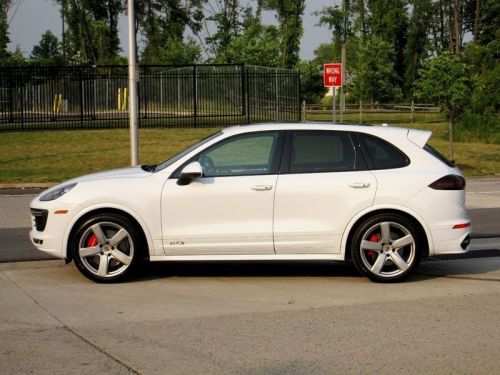 2017 porsche cayenne gts awd