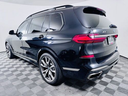 2021 bmw x7 m50i