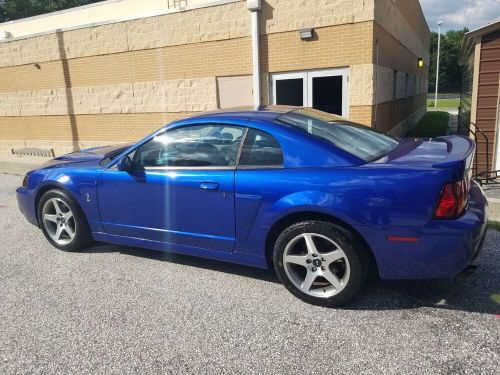 2003 ford mustang