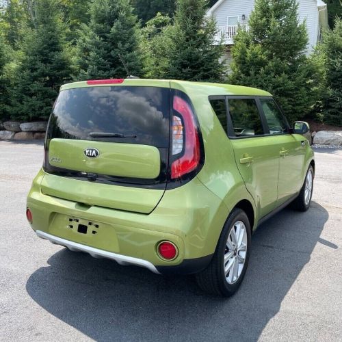 2017 kia soul + 4dr crossover