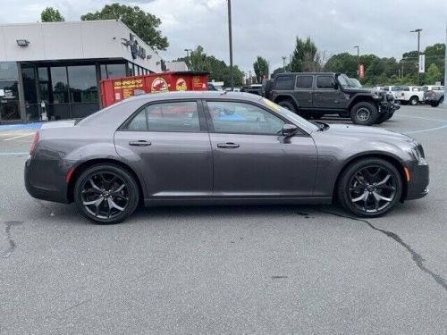 2023 chrysler 300 series s