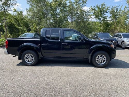 2021 nissan frontier sv