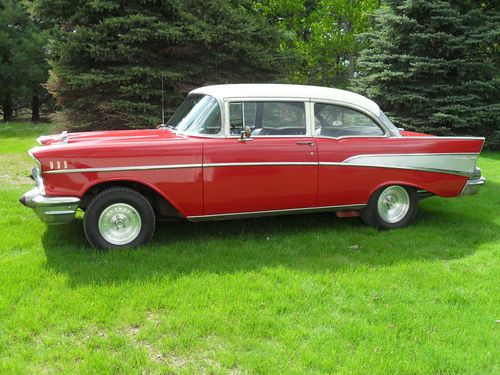 1957 chevrolet bel-air 2 door sedan(postcar)