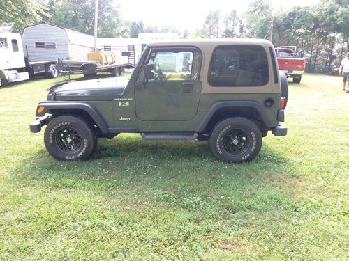 2002 jeep wrangler x sport utility 2-door 4.0l clean nice