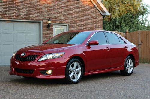 2010 toyota camry se sedan 4-door 2.5l