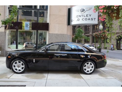 2010 ghost only 900 miles black /black panoramic roof contact chris@630-624-3600