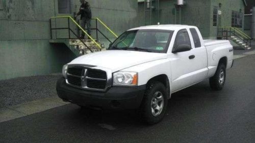 Dodge dakota extended cab,club cab st 4wd cruise control a/c 4.7l tilt steering