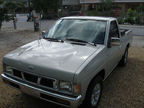 1996 nissan pickup standard cab 2.4l 4 cylinder 5 speed manual