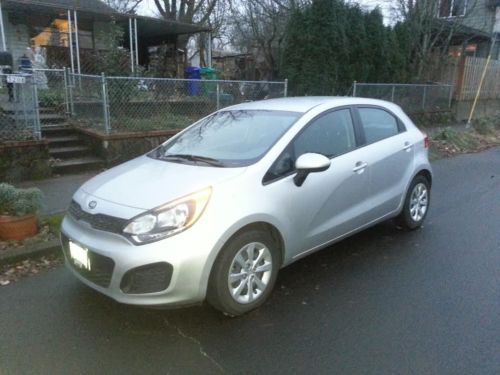 2013 kia rio sx hatchback 4-door 1.6l