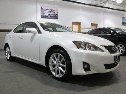 2011 lexus