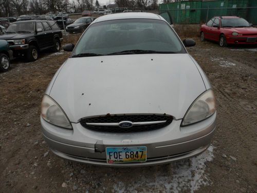 2001 ford taurus lx sedan 4-door 3.0l