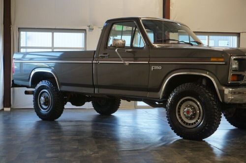 1985 ford f-250 3/4 ton 4 wheel drive