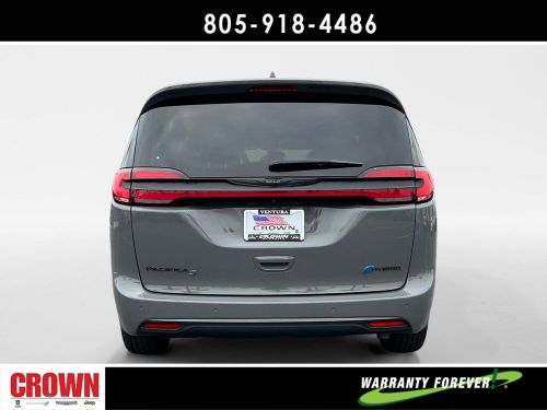 2022 chrysler pacifica hybrid touring l