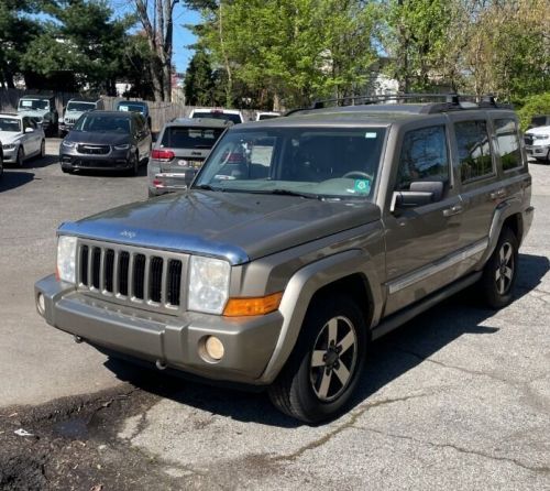 2006 jeep commander base 4dr suv 4wd
