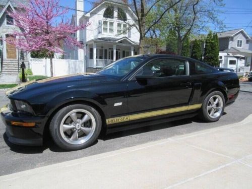 2006 ford mustang gt