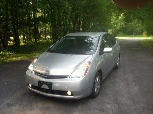 2006 toyota prius base hatchback 4-door 1.5l