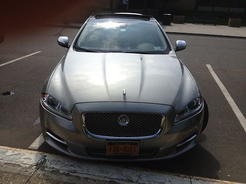 Champagne 2011jaguar xjl