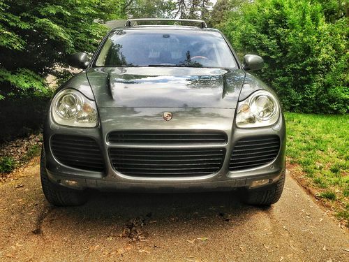 2004 porsche cayenne turbo sport utility 4-door 4.5l