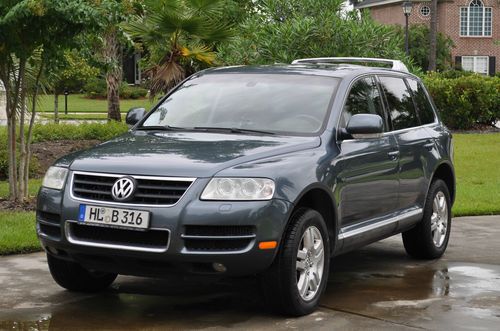 2004 volkswagen touareg v8 sport utility 4-door 4.2l w/ air suspension and nav