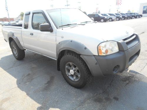 2002 nissan frontier xe extended cab 4x4 auto low reserve look!