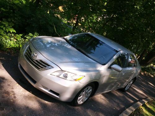 2009 toyota camry hybrid sedan 4-door 2.4l leather