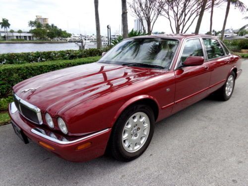 Florida 00 xj8 winter pkg clean carfax cd changer sunroof 75k miles low reserve