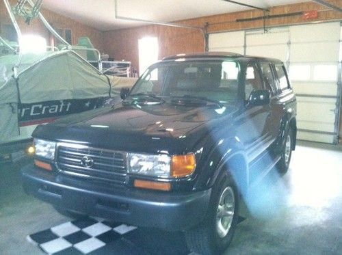 1997 toyota land cruiser sport utility 227,100 miles 2 owner