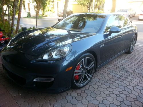 2011 porsche panamera turbo hatchback 4-door 4.8l