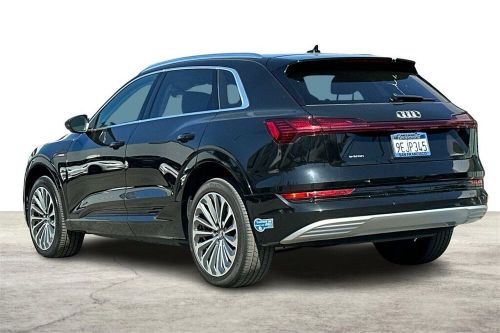 2019 audi e-tron premium plus