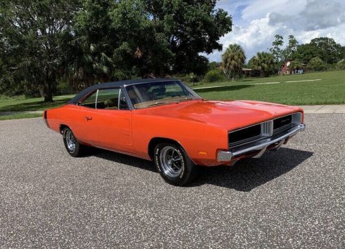 1969 dodge charger 383 v8, rotisserie restoration, painted floors!