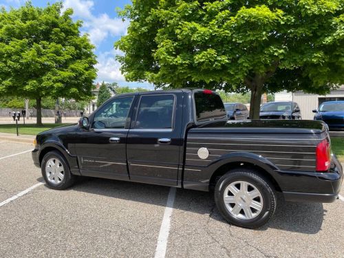 2002 lincoln blackwood base 4dr crew cab sb 2wd