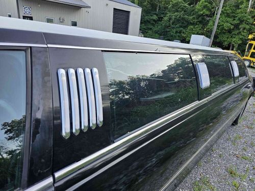 2004 lincoln town car executive