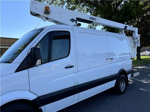 2017 mercedes-benz versalift bucket van