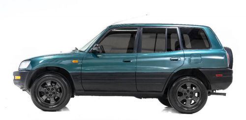 1997 toyota rav4 base 4dr suv