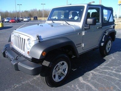 Finance smoke free 4x4 4wd must sell silver tow package certified pre-owned ipod