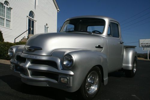 Beautiful! 1954 chevy truck 3100 restored hotrod