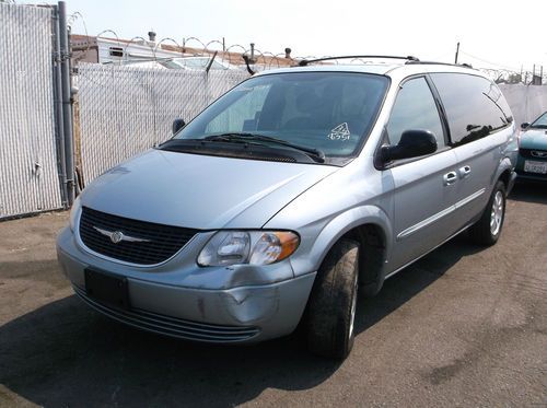 2003 chrysler town &amp; country, no reserve