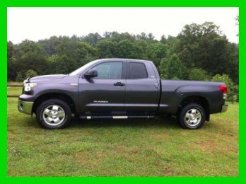 
			 2012 tundra grade 5.7l v8 32v automatic 4wd premium bluetooth cd backup camera