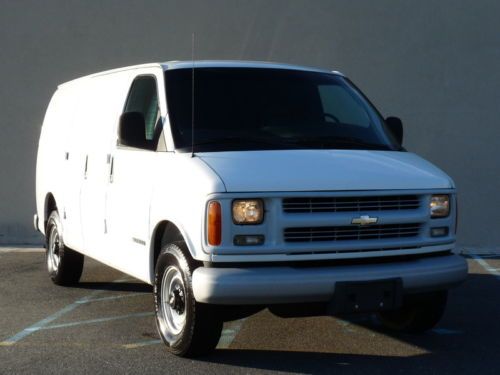 ~~02~chevy~express~3500~cargo~van~diesel~6.5l~super~nice~no~reserve~~