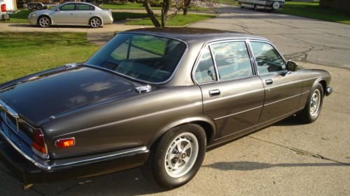 1986 jaguar xj6