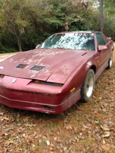 1987 pontiac firebird,  t-tops, 305 engine, maroon