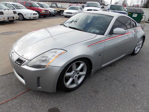 2003 nissan 350z performance coupe 2-door 3.5l