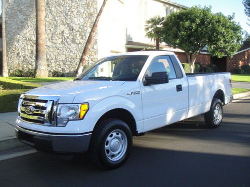 2012 ford f-150 pick up truck. 1 owner / only 4600 miles. no reserve auction.