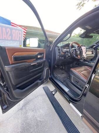 2019 ram 3500 4x4 laramie longhorn turbo 3500 dually pickup truck