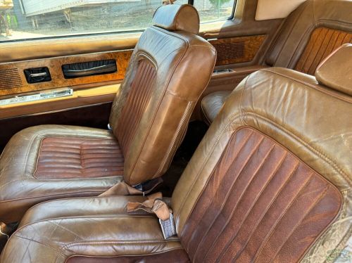 1983 buick riviera needs tlc !